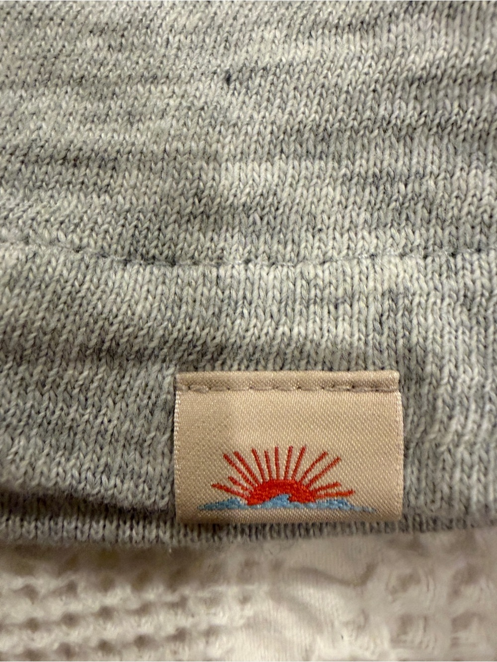 Faherty Light Gray V-Neck Short Sleeve Sweater with Cream Trim - Picture 5 of 7